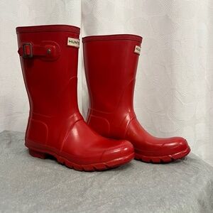 Hunter Red  Rubber Midi Boots- Size 8